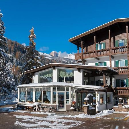 Hotel Al Lago ソラーガ エクステリア 写真