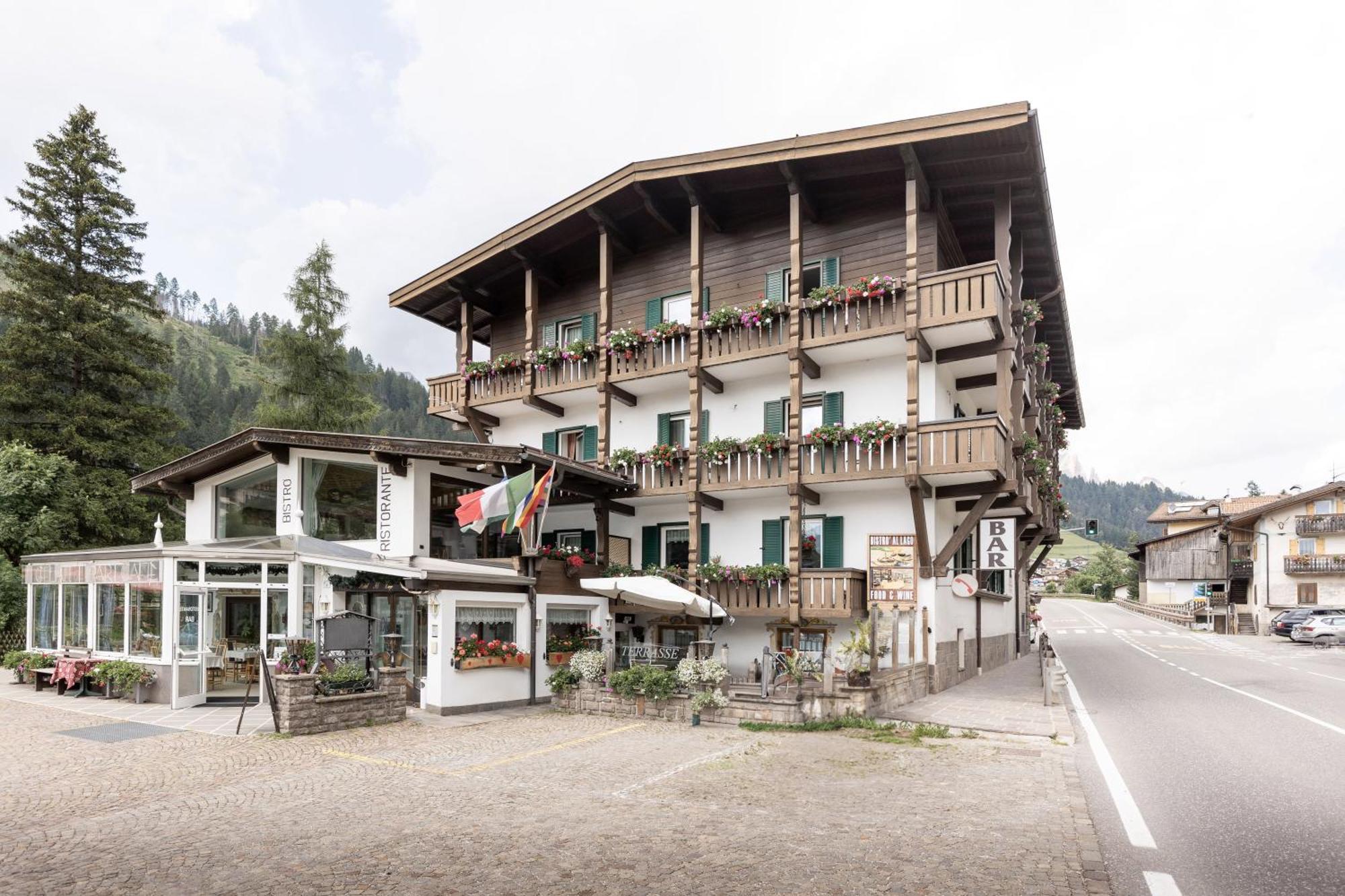 Hotel Al Lago ソラーガ エクステリア 写真