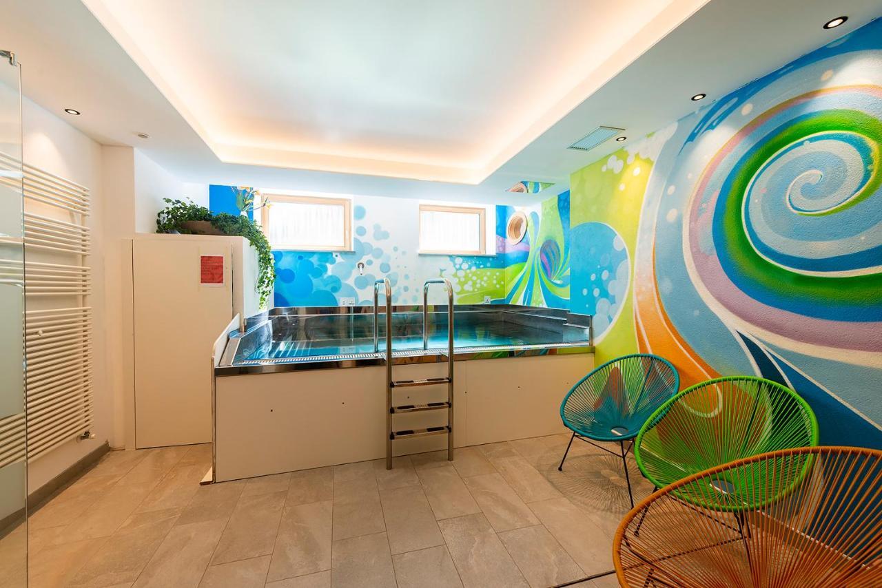 Hotel Al Lago ソラーガ エクステリア 写真